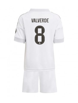 Detské Futbalové oblečenie Real Madrid Federico Valverde #8 2025-26 Krátky Rukáv - Domáci (+ trenírky)